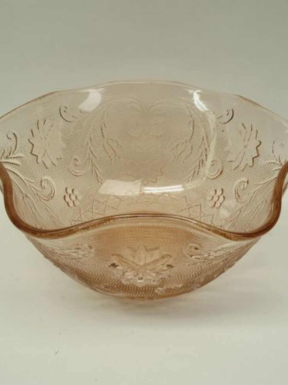 Tiara Pink Indiana Glass SANDWICH 10 Inch Lipped Salad Serving Bowl